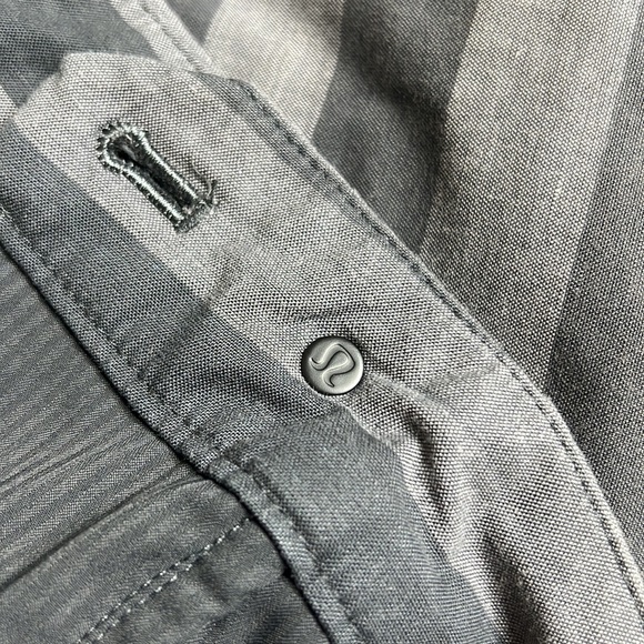 LULULEMON Grey Kahuna 2.0 Stripe Men’s Shorts 34 - Picture 8 of 9